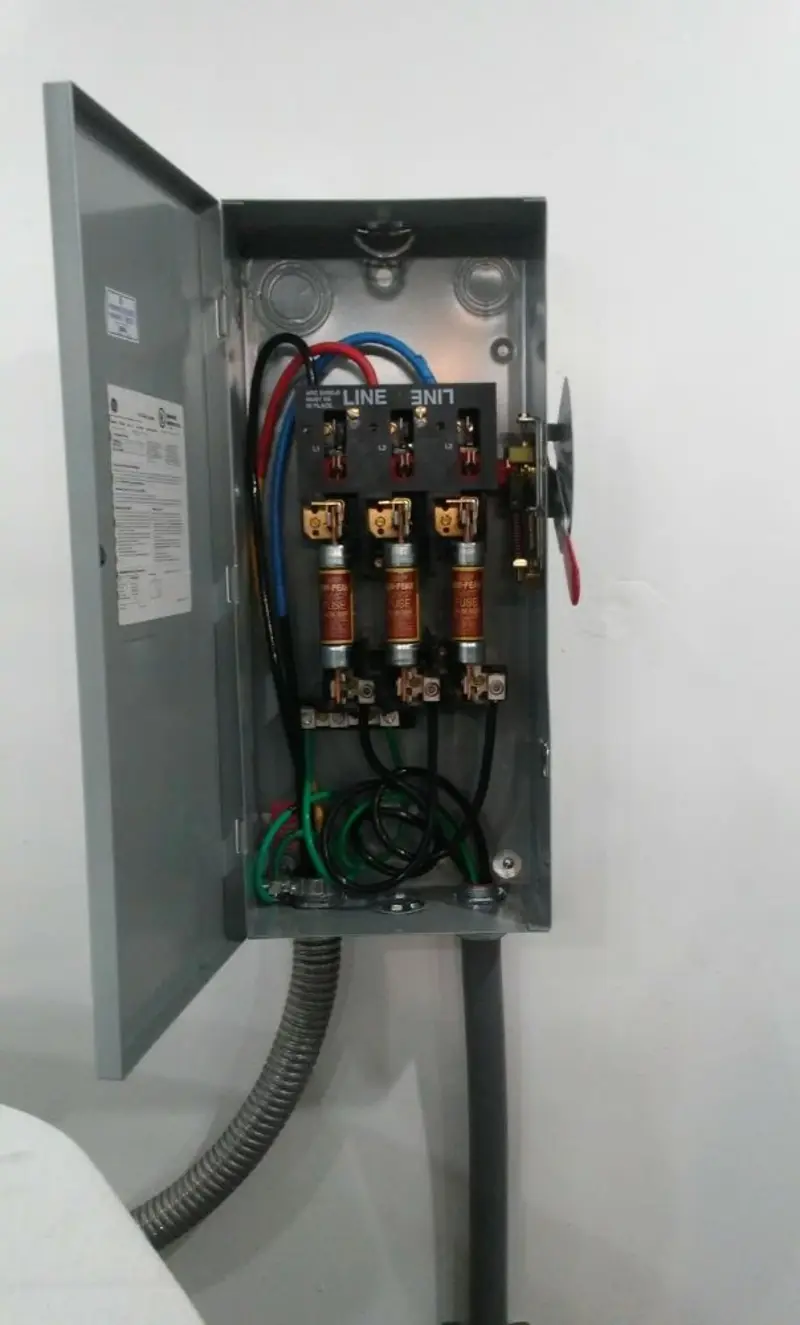 Three-phase disconnect switch installed for Smoke Detector Installation in Lillington